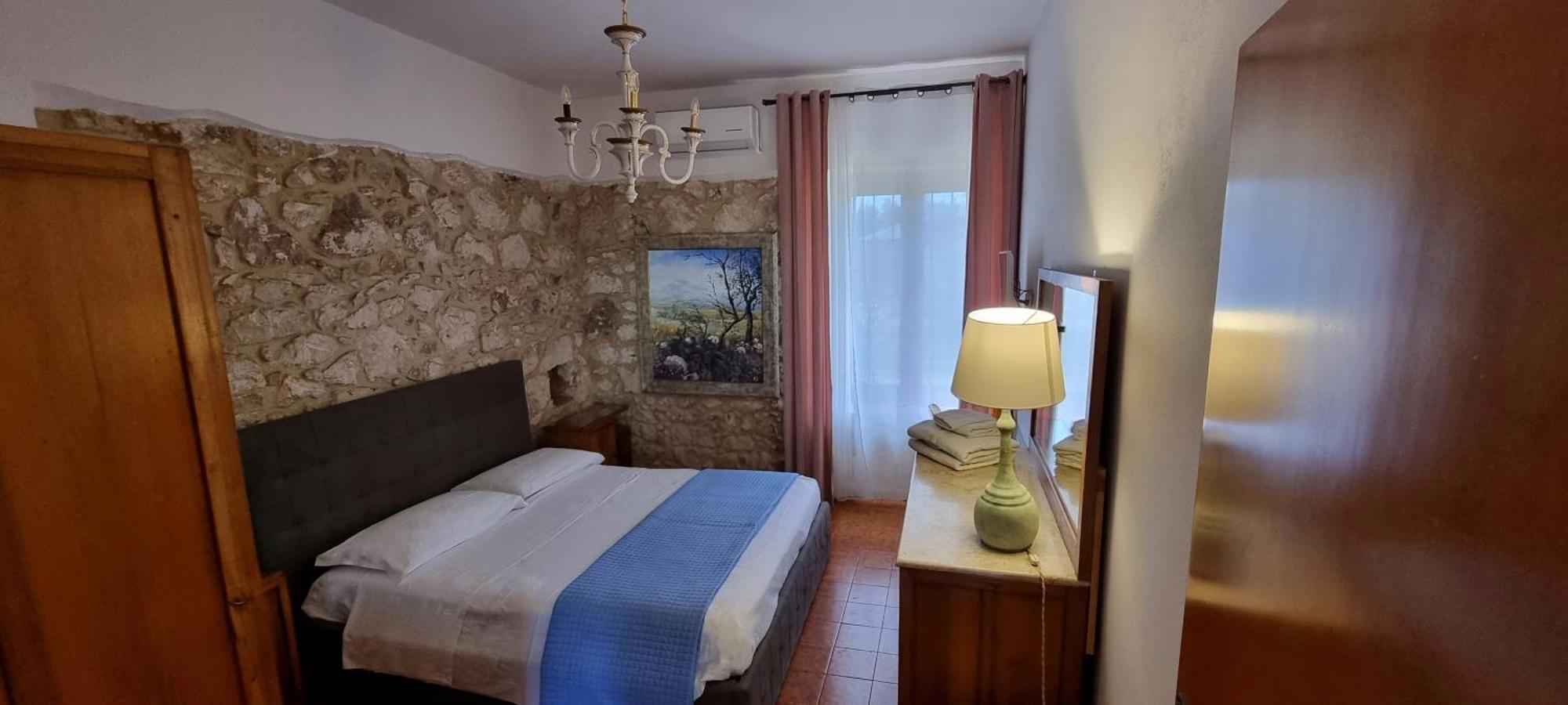 Asparano Ognina Rom bilde